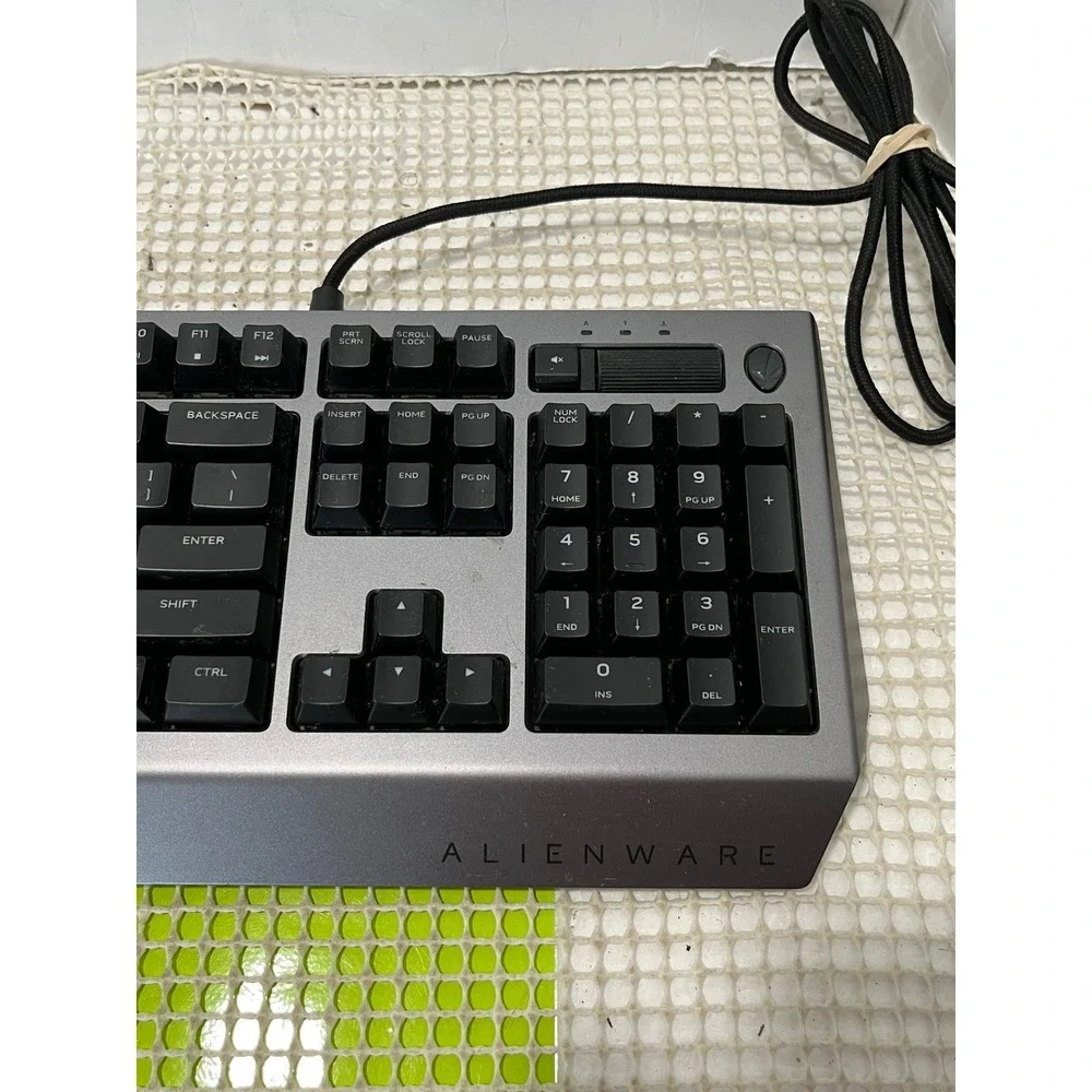 Alienware Pro Gaming Mechanical Keyboard AW768 & Wired Optical Mouse Gunmetal